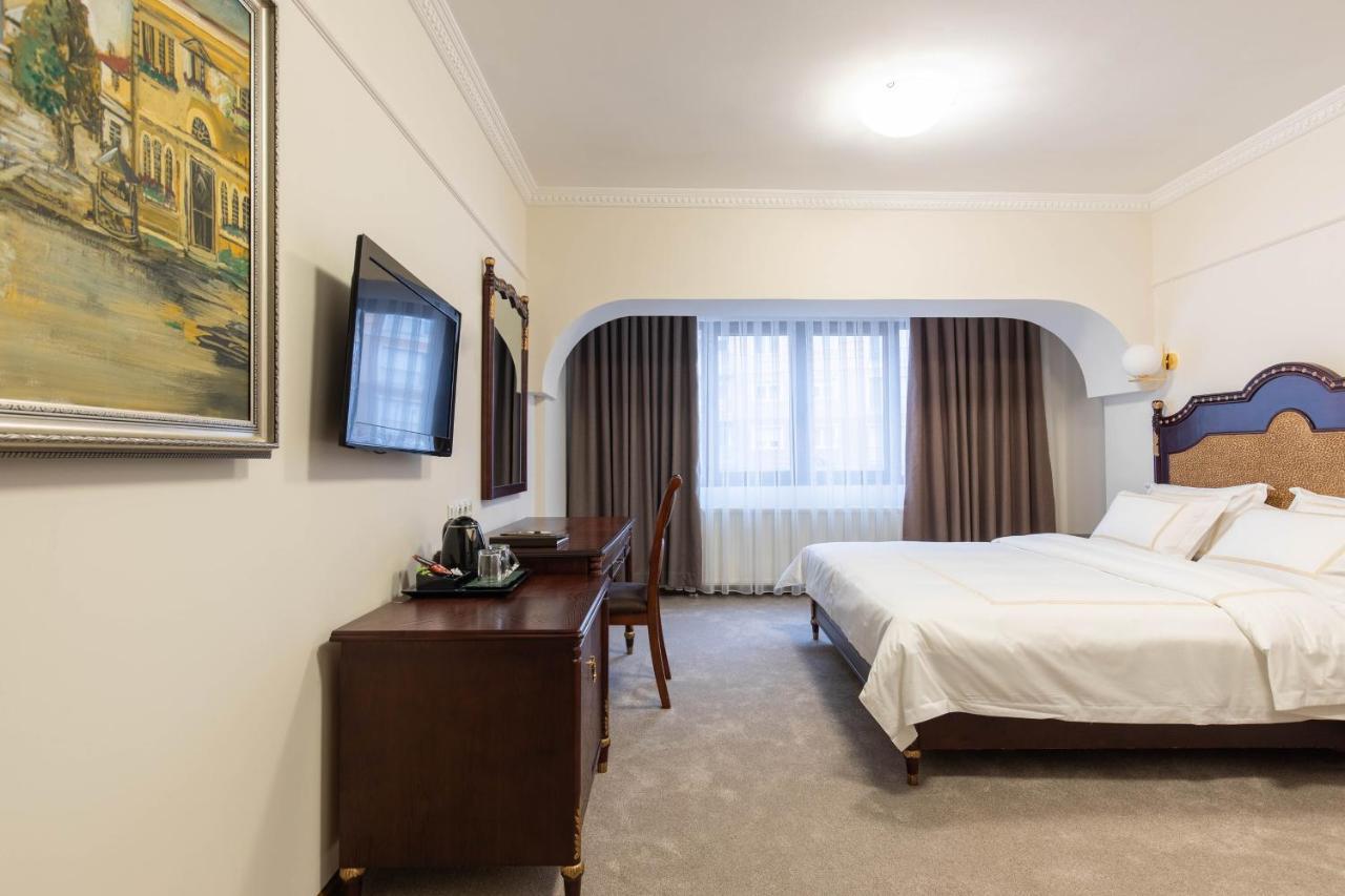 Hotel Afa Pristina Kültér fotó
