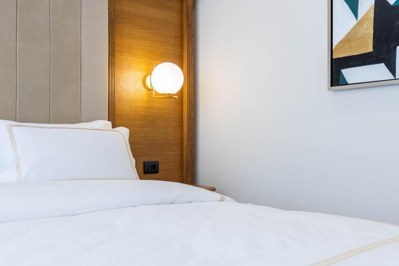 Hotel Afa Pristina Kültér fotó