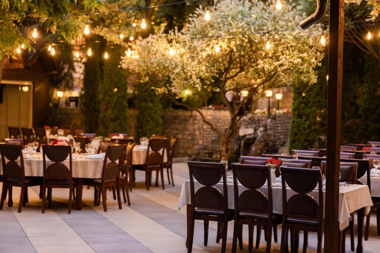 Hotel Afa Pristina Kültér fotó