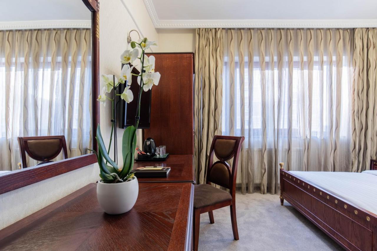 Hotel Afa Pristina Kültér fotó