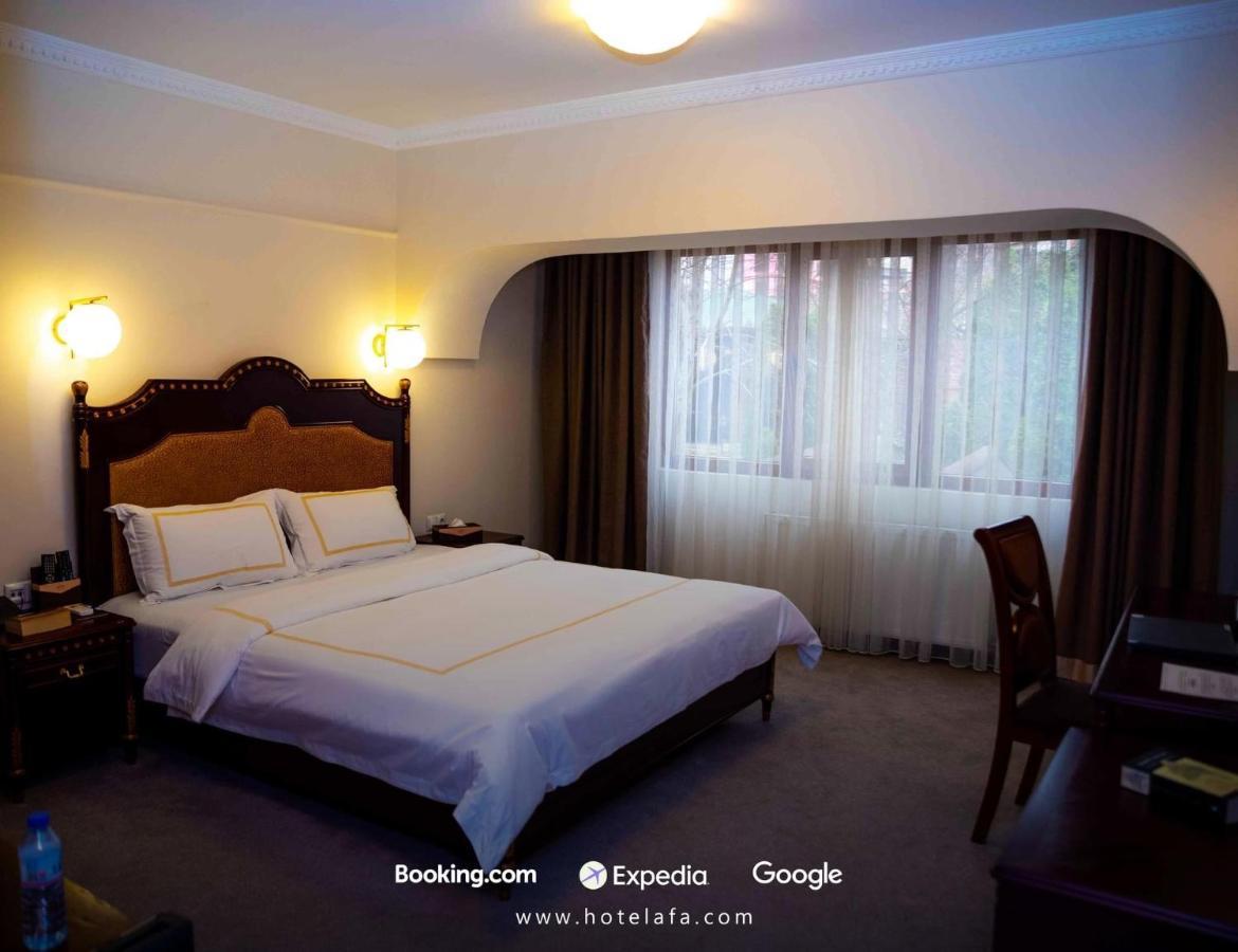 Hotel Afa Pristina Kültér fotó
